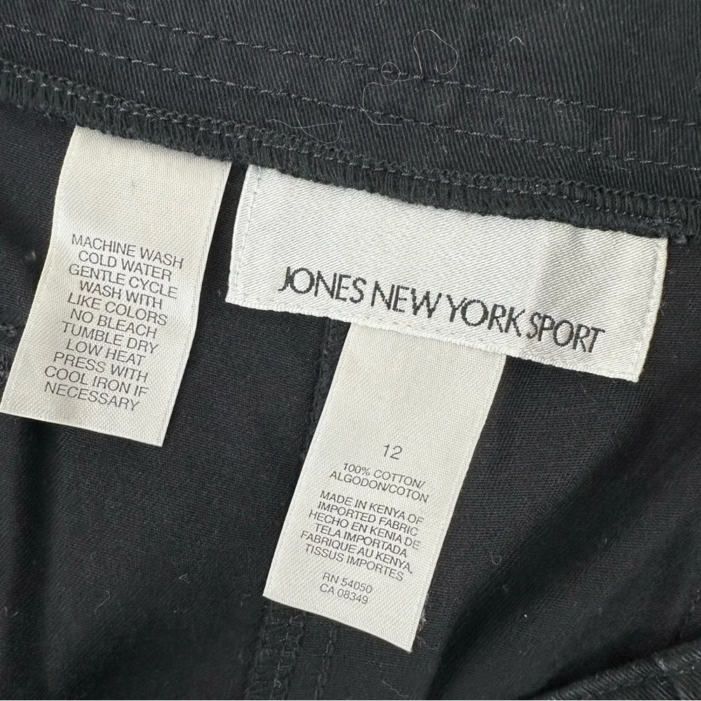 Jones New York Sport Black Cargo Shorts, 12